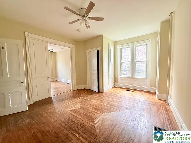 412 Cattell St — Photo 7