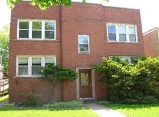 2745 W Pratt Blvd #2, Chicago, IL 60645