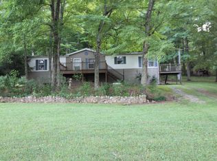 1222 Bloom Landing Rd, Charlotte, TN 37036