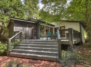 10 Kayak Village Rd, Ellijay, GA 30536