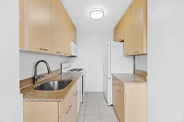 Rented by REAL New York | media 20