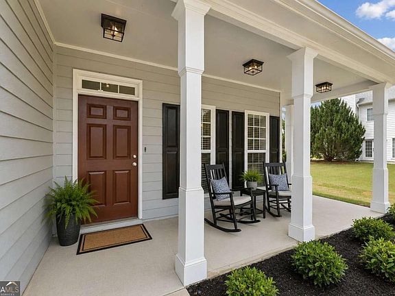 2nd image of 2137 Berryhill Cir SE