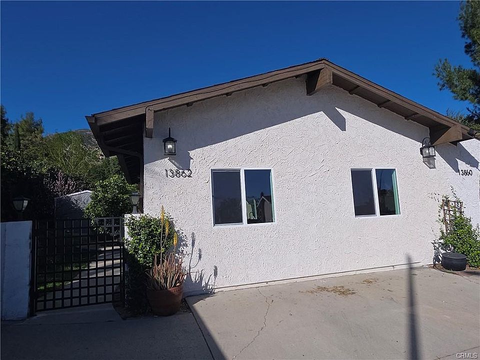 1st image of 13862 Gavina Ave