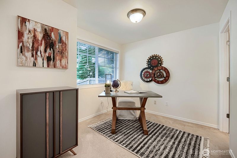4th image of 11212 Greenwood Avenue N #B