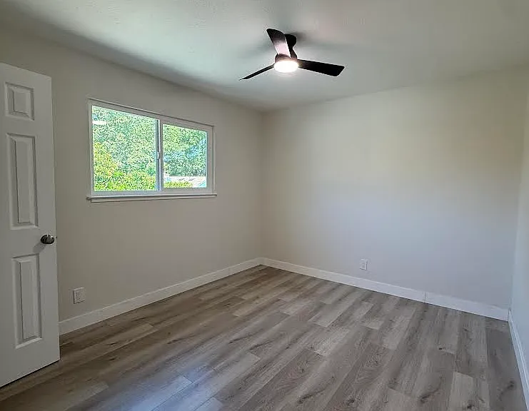 1514 V St #8 — Photo 6