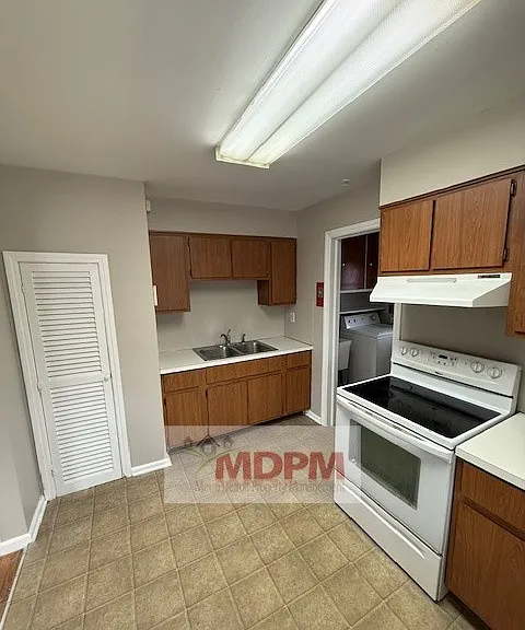 2023 Ardmore Dr — Photo 5