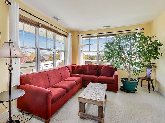 3rd image of 977 Harris Rd Unit 34