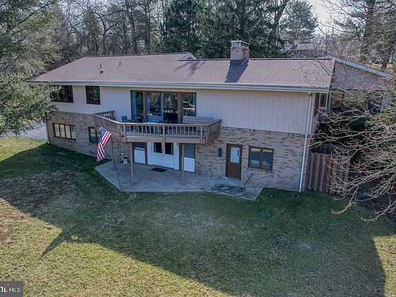 2nd image of 115 Osage Ln