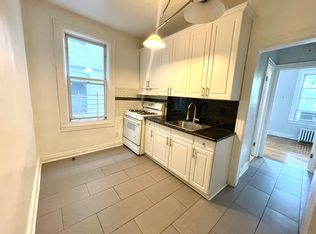 433 27th Ave APT 1R, Astoria, NY 11102