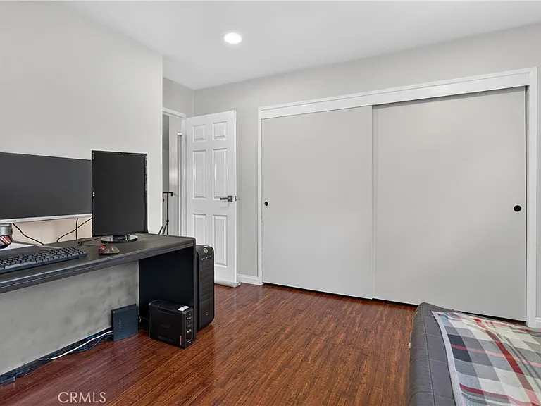 4641 Newman Ave — Photo 53