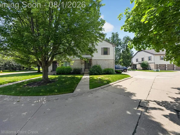 35108 N Bay Cir, Harrison Township, MI 48045