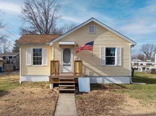 407 Church St, Christopher, IL 62822