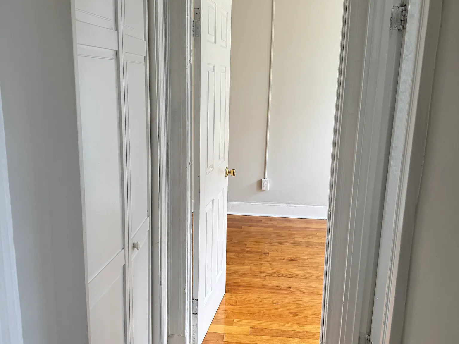 2 bed, 999 sqft, $2,950 — Photo 4