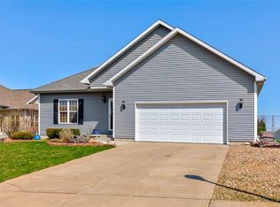 1018 SW 37th Ct, Ankeny, IA 50023