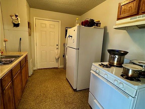 5th image of 2024 N Miro St