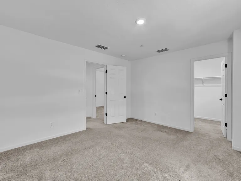 4562 Butterfly Ridge Dr — Photo 33