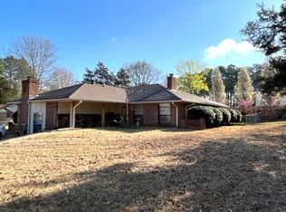 901 E Norristown Cir, Russellville, AR 72802