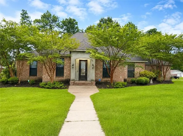 160 Woodwind Dr, Pineville, LA 71360