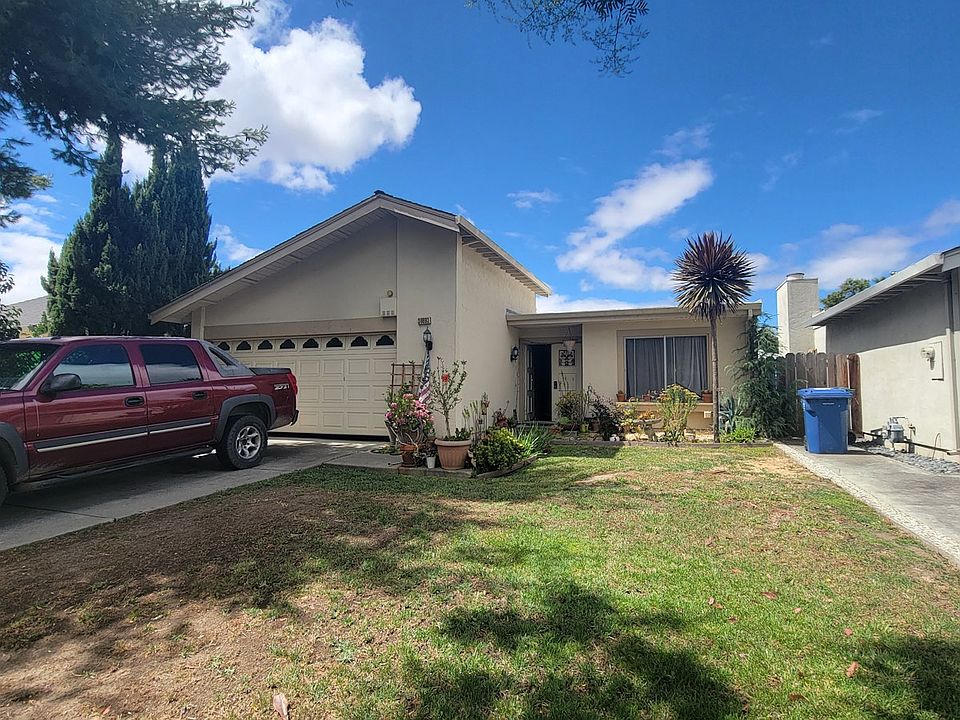 1st image of 36693 Port Sailwood Dr