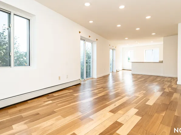 332 Park Avenue 12 image 1 of 25