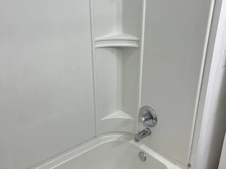 1420 W University Ave — Photo 14