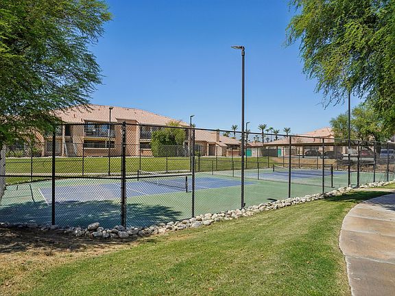4th image of 77777 Country Club Dr #238