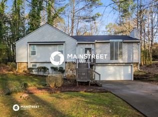 5221 Island Dr, Stone Mountain, GA