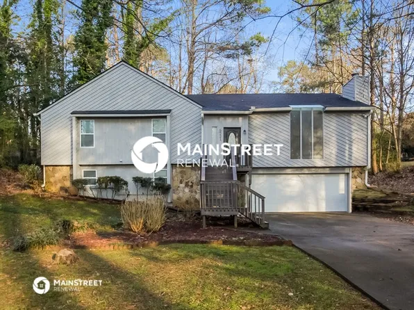 5221 Island Dr, Stone Mountain, GA 30087