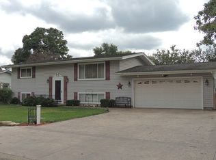 511 Pine Tree Rd, Streator, IL 61364