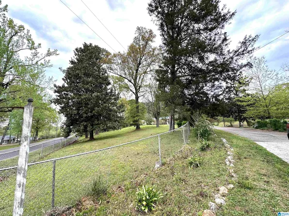 6030 Eastern Valley Rd, Mc Calla, AL 35111