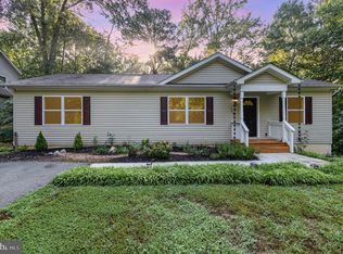 7525 Buchanan Dr, King George, VA 22485