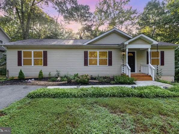 7525 Buchanan Dr, King George, VA 22485