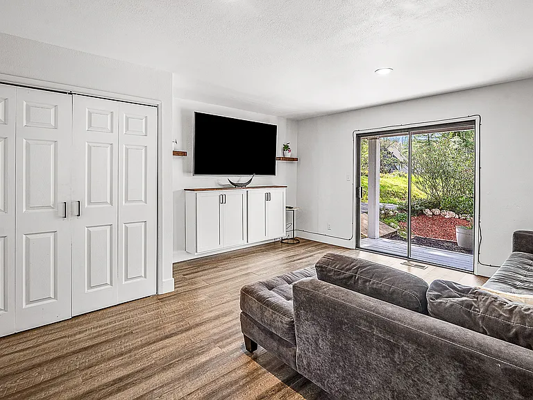 23889 Oakmont Way — Photo 23