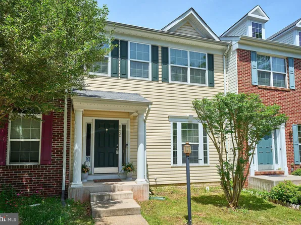 8242 Linblake Ct, Manassas, VA 20111