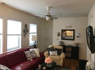 1442 W Barry Ave APT 2, Chicago, IL 60657