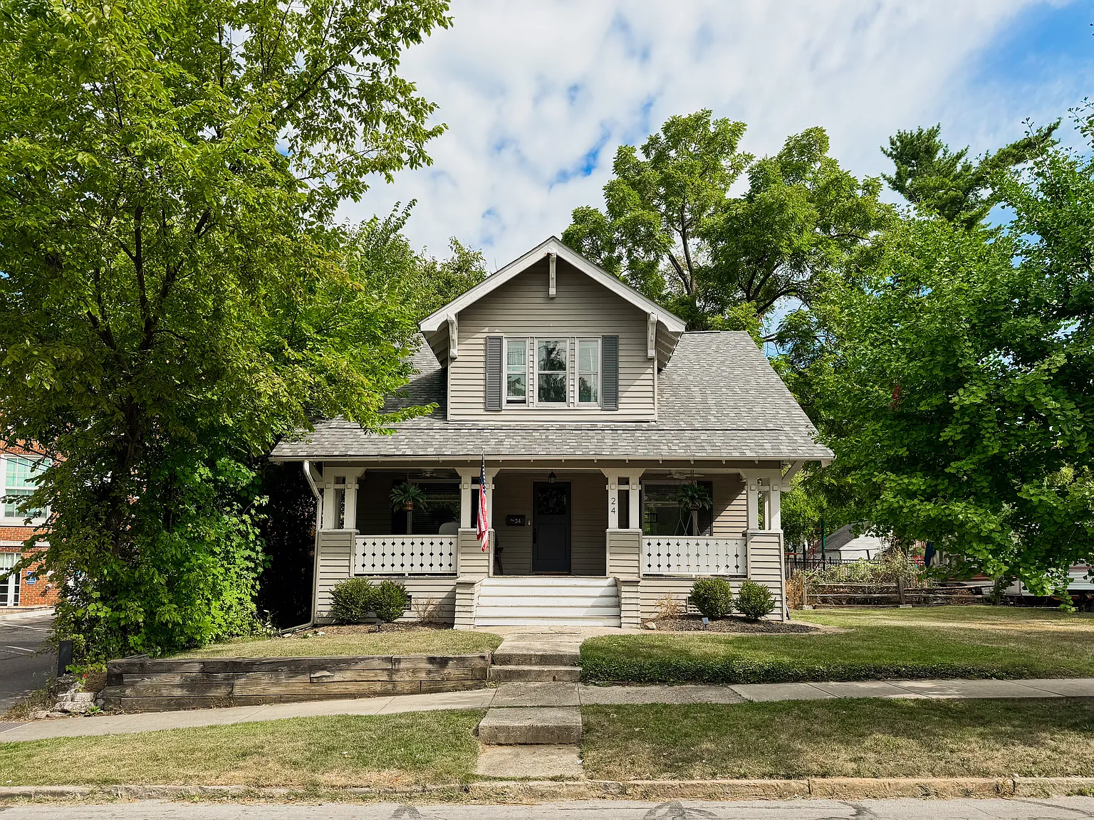 3 bed, 1.5 bath, 1512 sqft, $2,950 — Photo 1