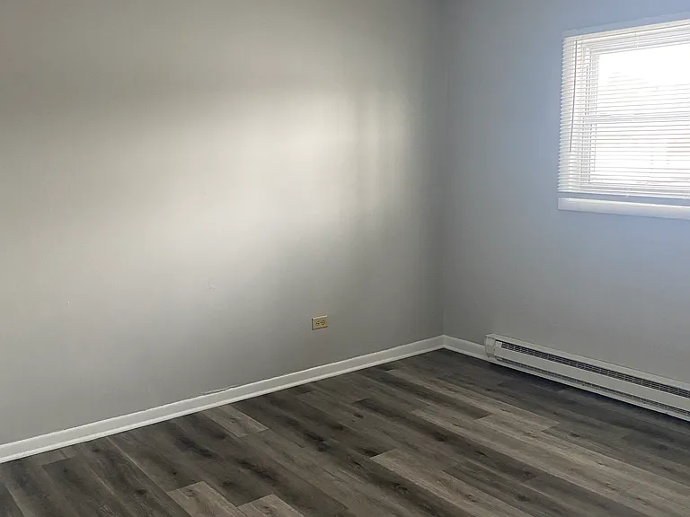 890 Gettysburg Dr #1 — Photo 4