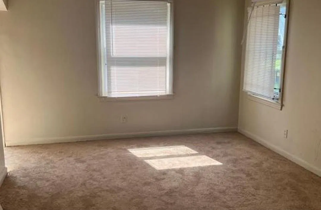 2 bed, 840 sqft, $1,200 — Photo 3