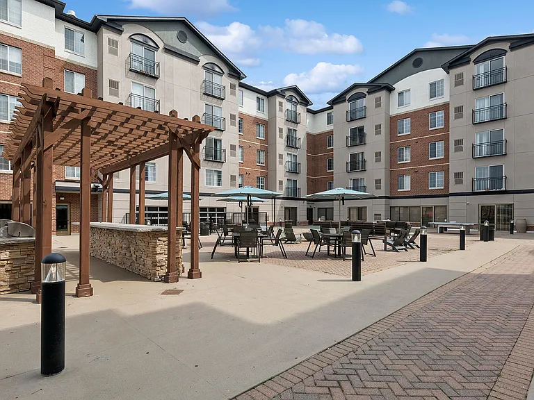 ReNew Town Center — Photo 36