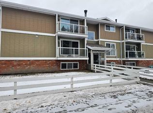 5812 S 61st St #105, Red Deer, AB T4N 6H4