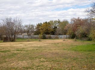 3325 Howard St, Fort Worth, TX 76119