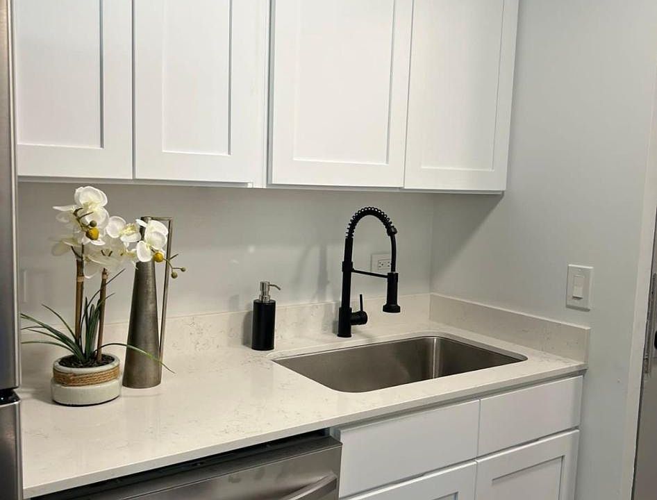1st image of 7250 N Western Ave APT 510