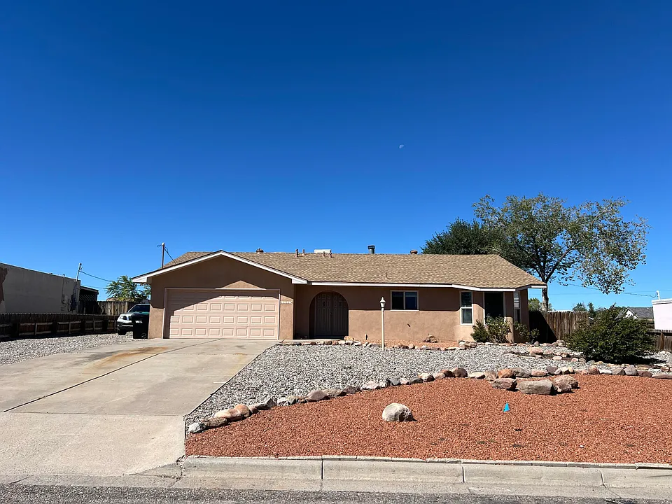 1541 36th Cir SE