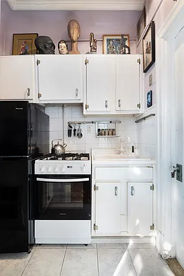 Rented by Douglas Elliman | media 8