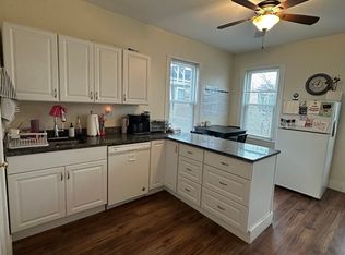 194 H St #3, Boston, MA 02127