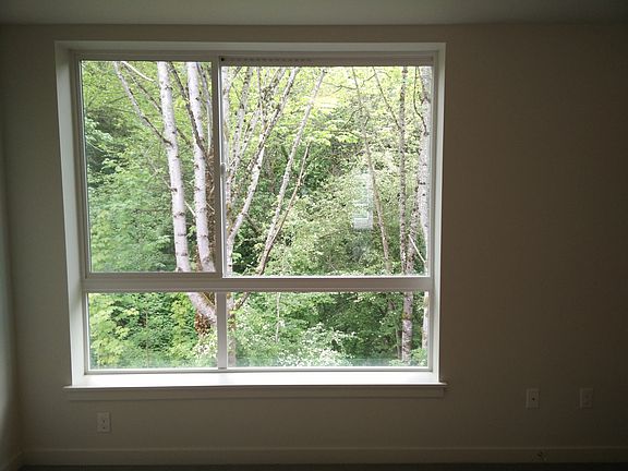 4th image of 3807 Martin Luther King Jr Way S