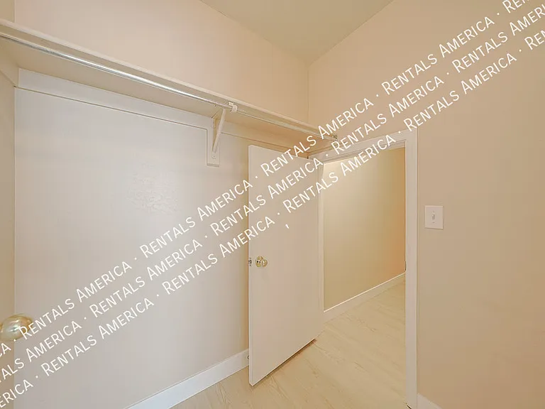 35101 N 30th Ln — Photo 24