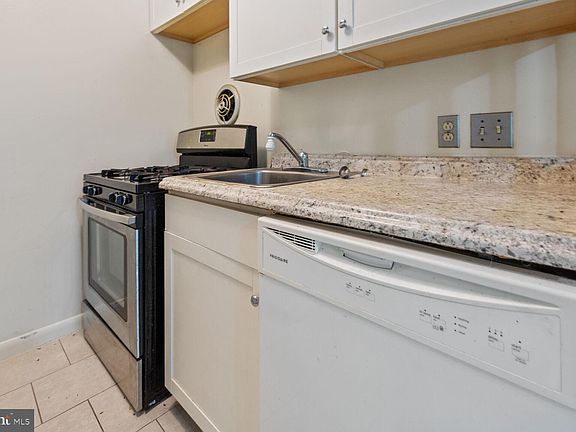 5th image of 4335 Americana Dr APT 10