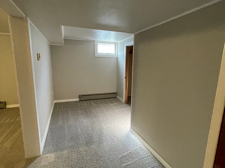 153 Riverview Dr E — Photo 14