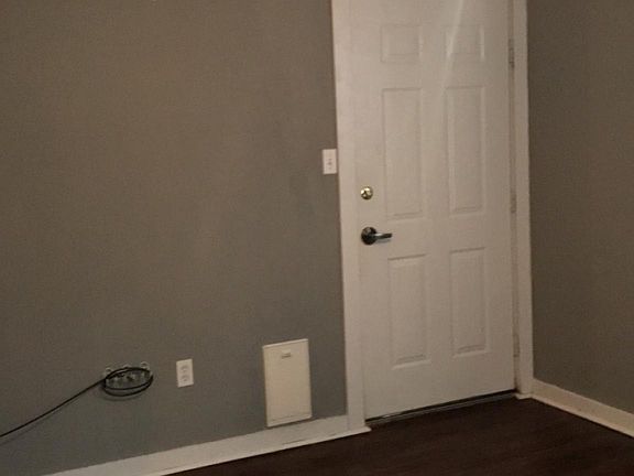 3rd image of 307 E Josephine St